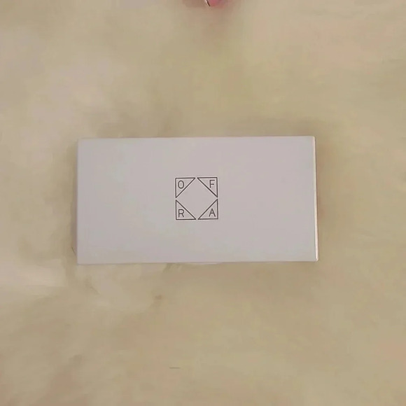 Ofra Face It Palette - Picture 2 of 6
